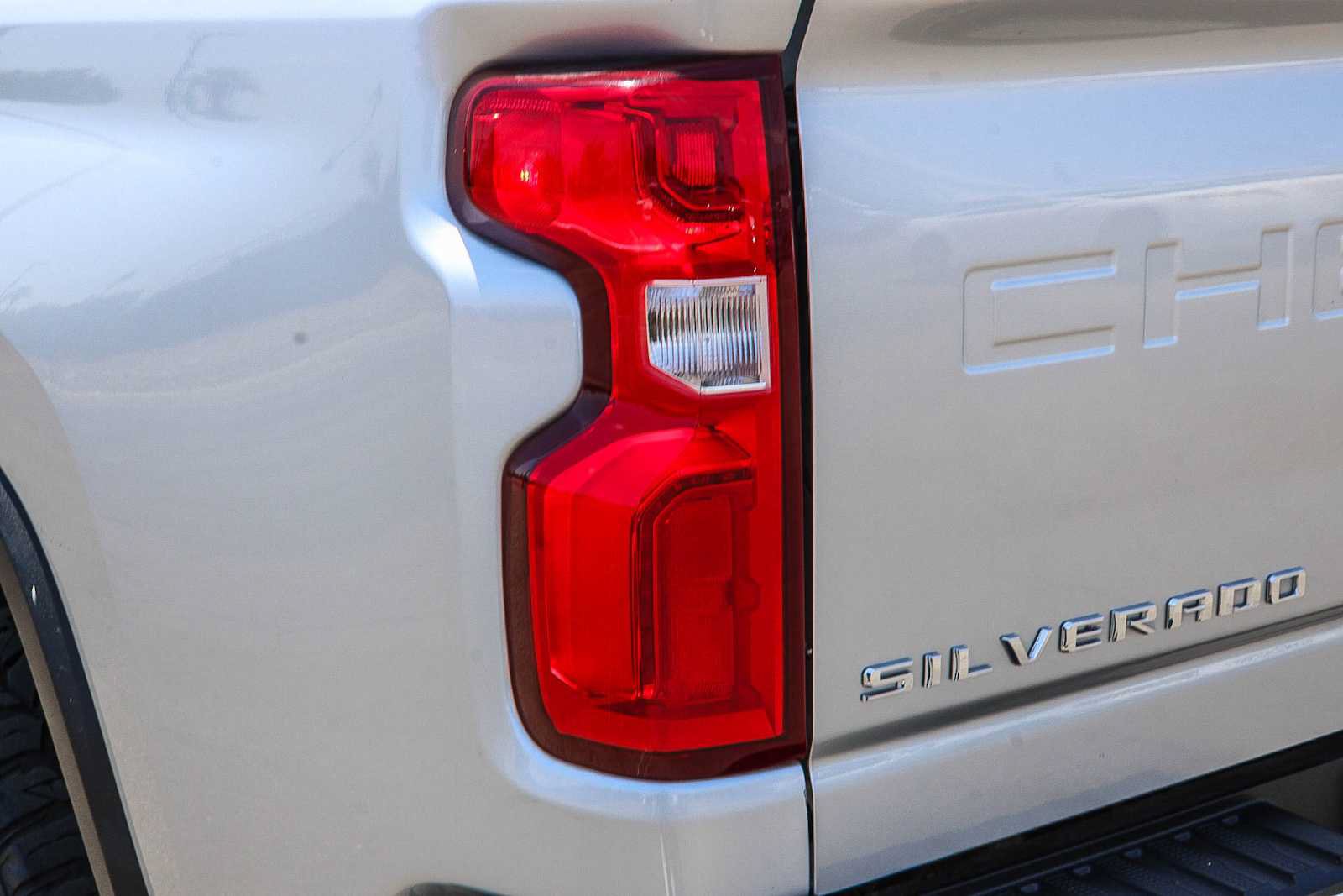 Used 2021 Chevrolet Silverado 2500 LTZ w/ LTZ Plus Package AWD/4WD image 9