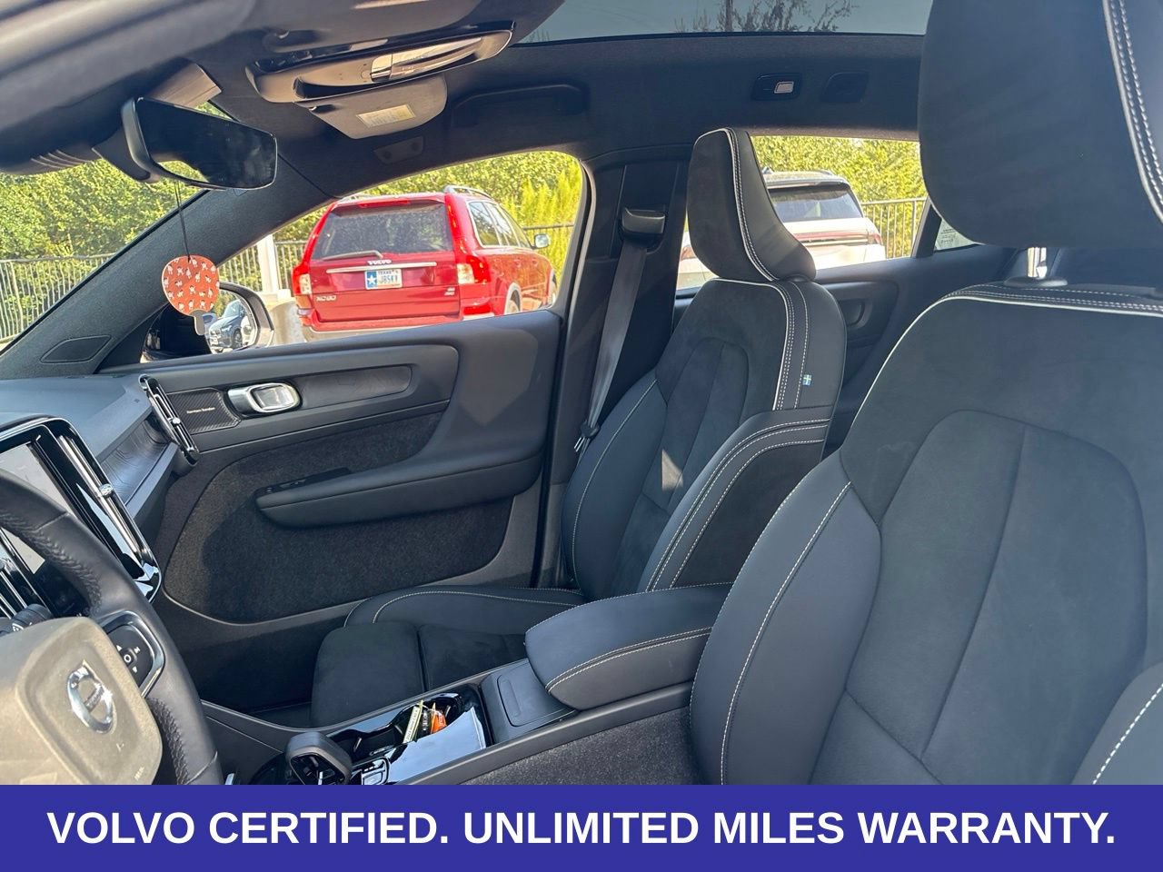 Certified 2023 Volvo C40 P8 Recharge Ultimate w/ Protection Package Premier AWD/4WD image 20