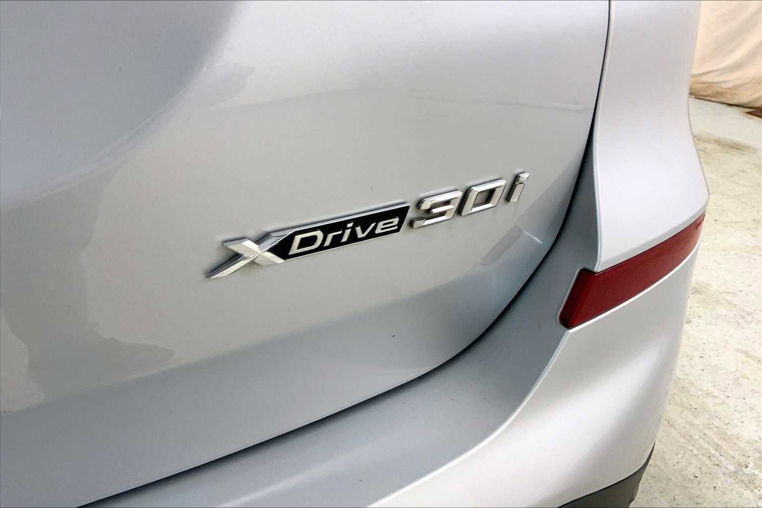 Used 2020 BMW X3 xDrive30i w/ Driving Assistance Package image 9