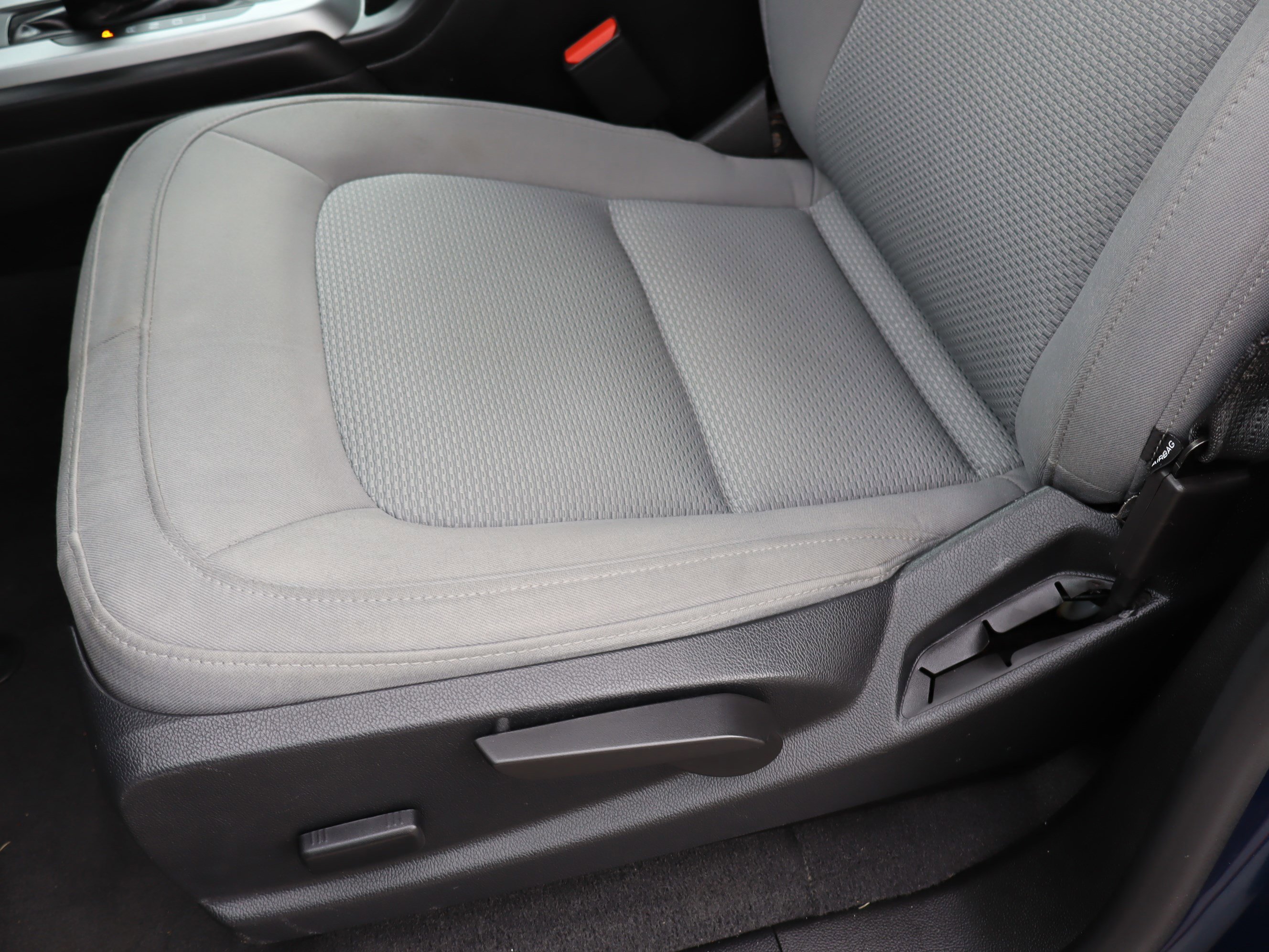 Used 2020 Chevrolet Colorado LT image 20