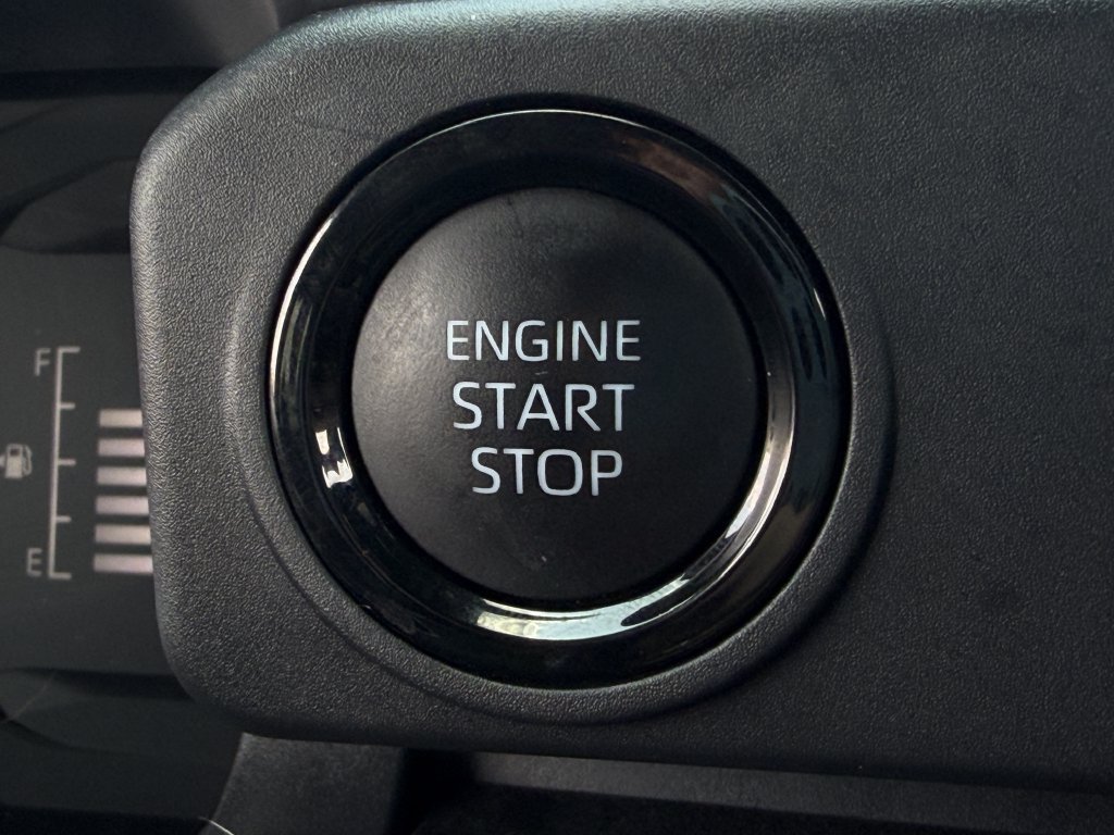 Used 2024 Toyota Tacoma SR AWD/4WD image 21