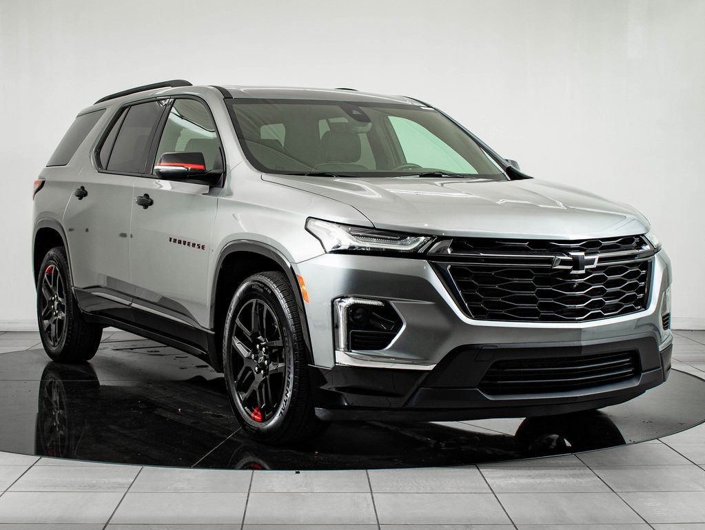 Used 2023 Chevrolet Traverse Premier image 12