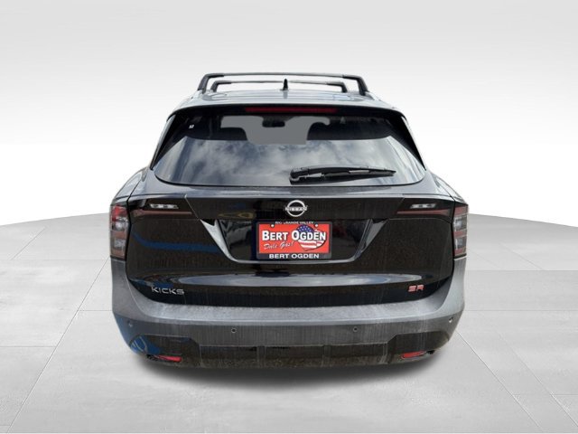 New 2026 Nissan Kicks SR w/ Cold Weather Package FWD image 6