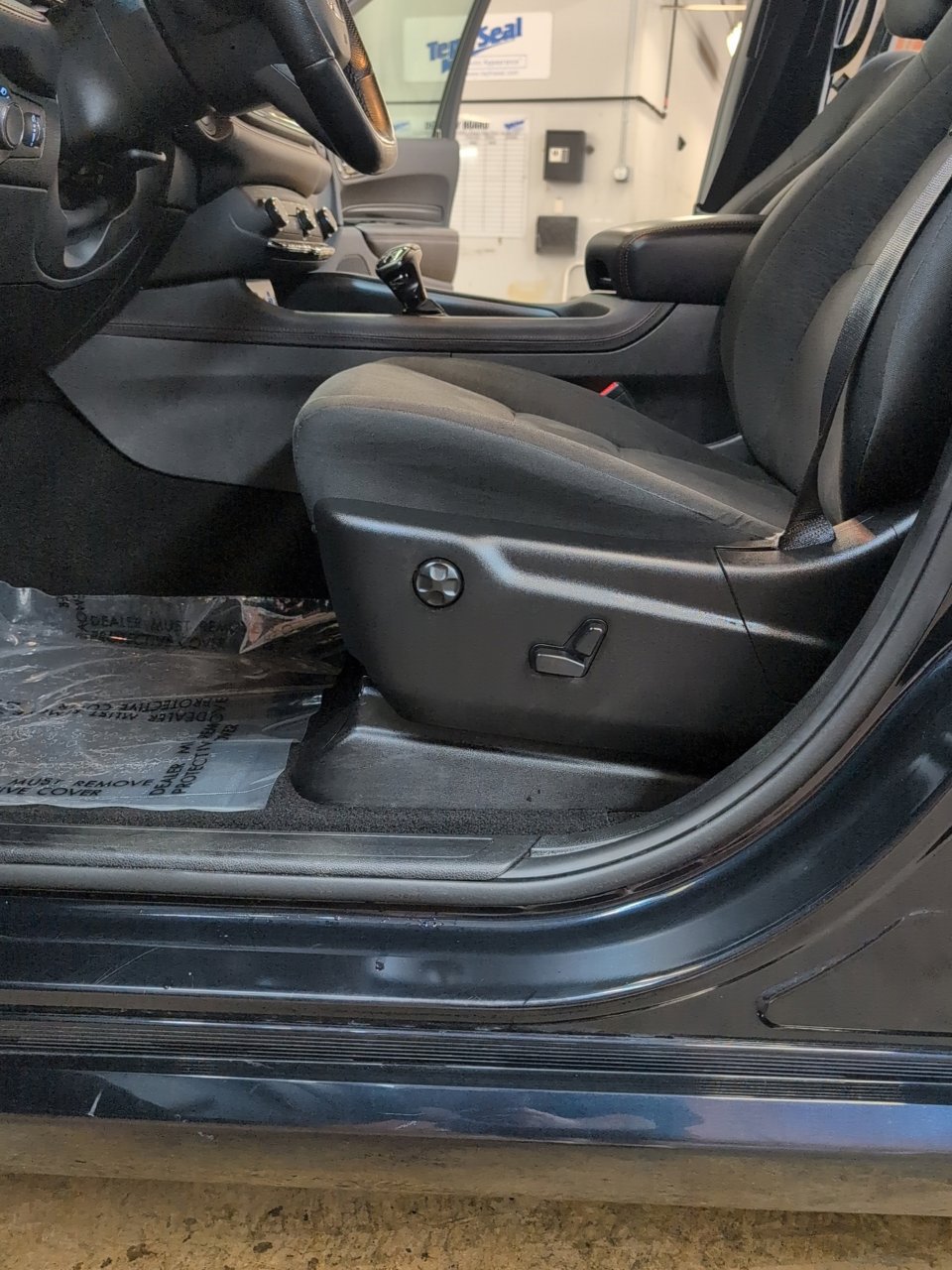 Used 2025 Dodge Durango GT AWD/4WD image 28