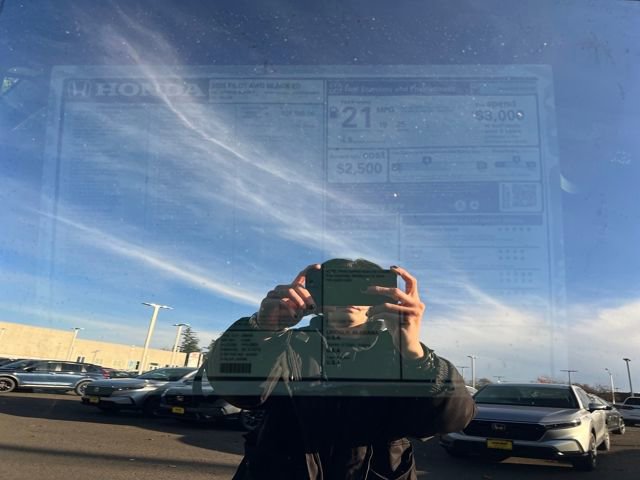 New 2025 Honda Pilot Black Edition image 36