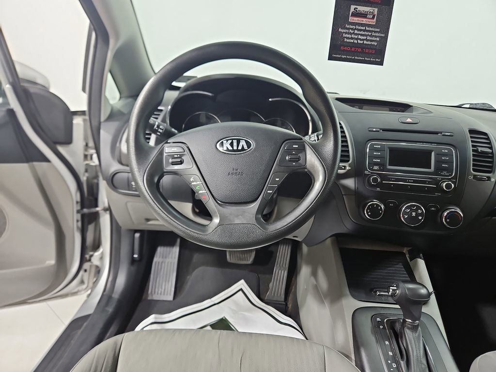 Used 2014 Kia Forte LX FWD image 14