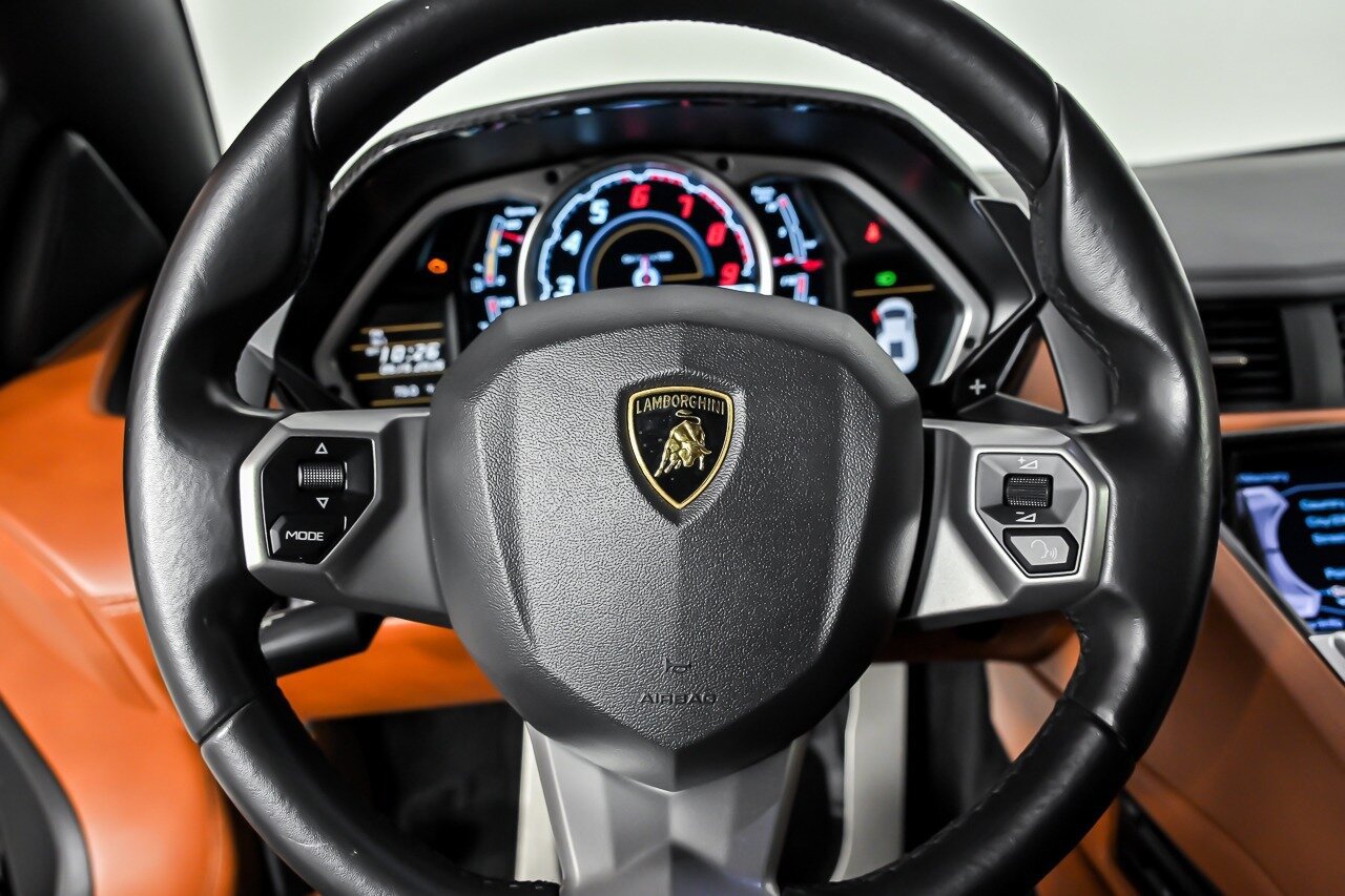 Used 2017 Lamborghini Aventador LP 700-4 AWD/4WD image 27