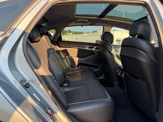 Used 2015 Hyundai Genesis 5.0 RWD image 26