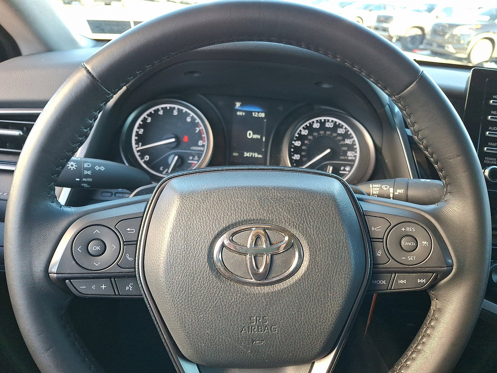 Used 2022 Toyota Camry SE image 20