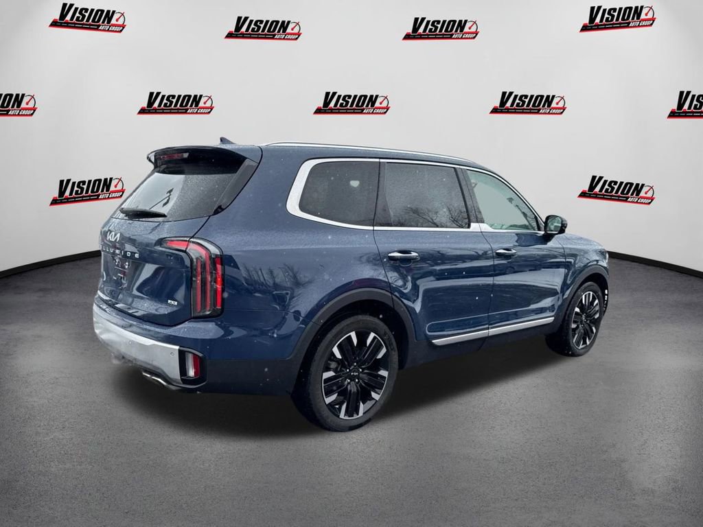 Used 2024 Kia Telluride SX Prestige w/ Towing Package image 5