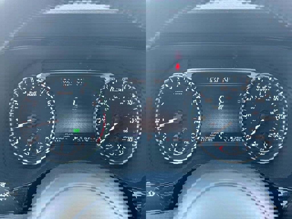 Used 2024 Nissan Pathfinder SV image 31