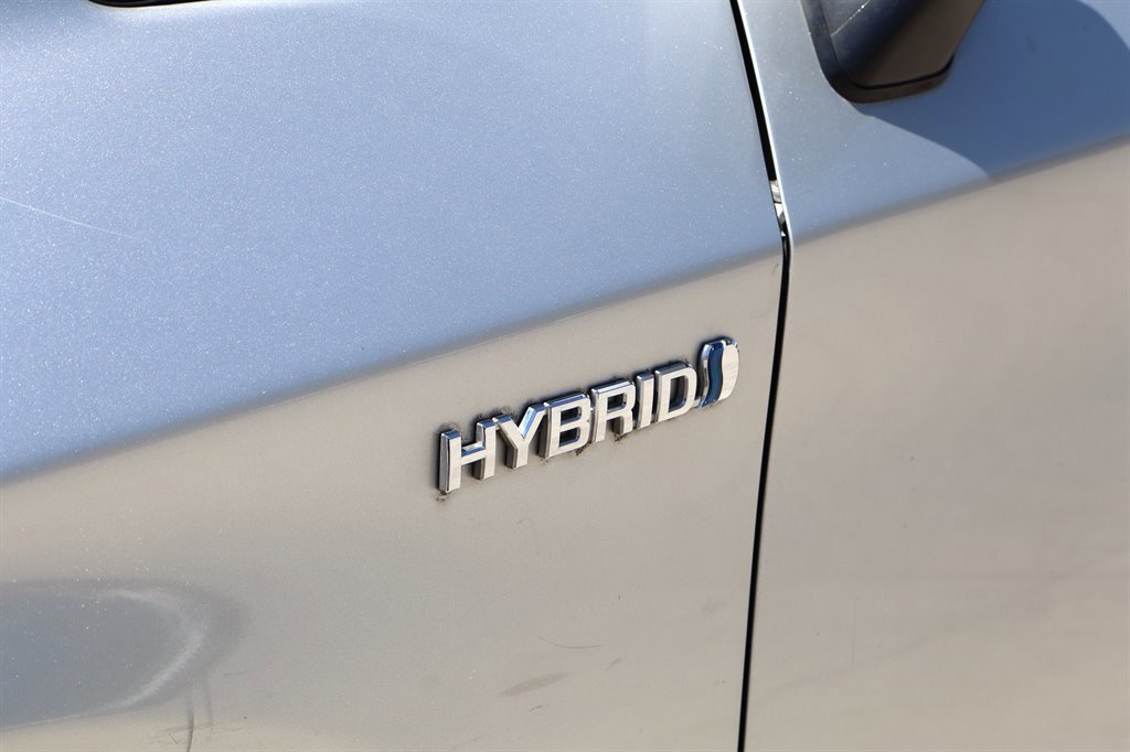 Used 2012 Toyota Prius Three FWD image 11
