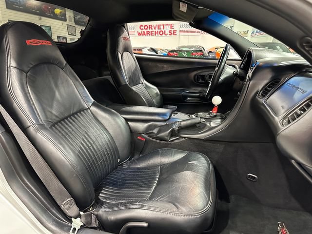 Used 2003 Chevrolet Corvette Z06 w/ Memory Package, 3 Drivers RWD image 9