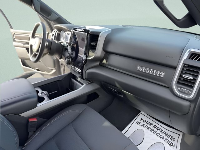 Used 2025 RAM 1500 Big Horn AWD/4WD image 4