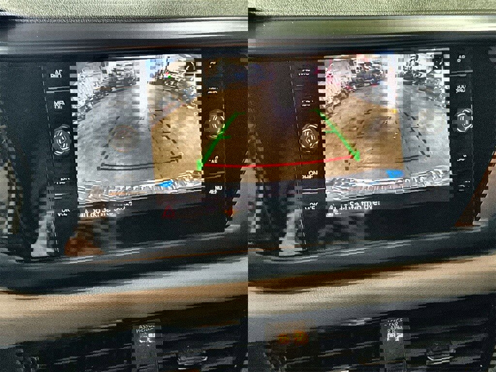 Used 2022 Volkswagen Taos SE image 20