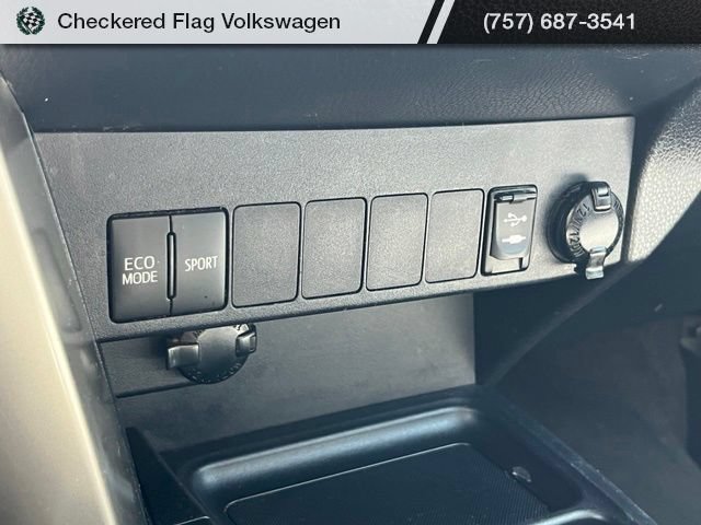 Used 2014 Toyota RAV4 XLE FWD image 42