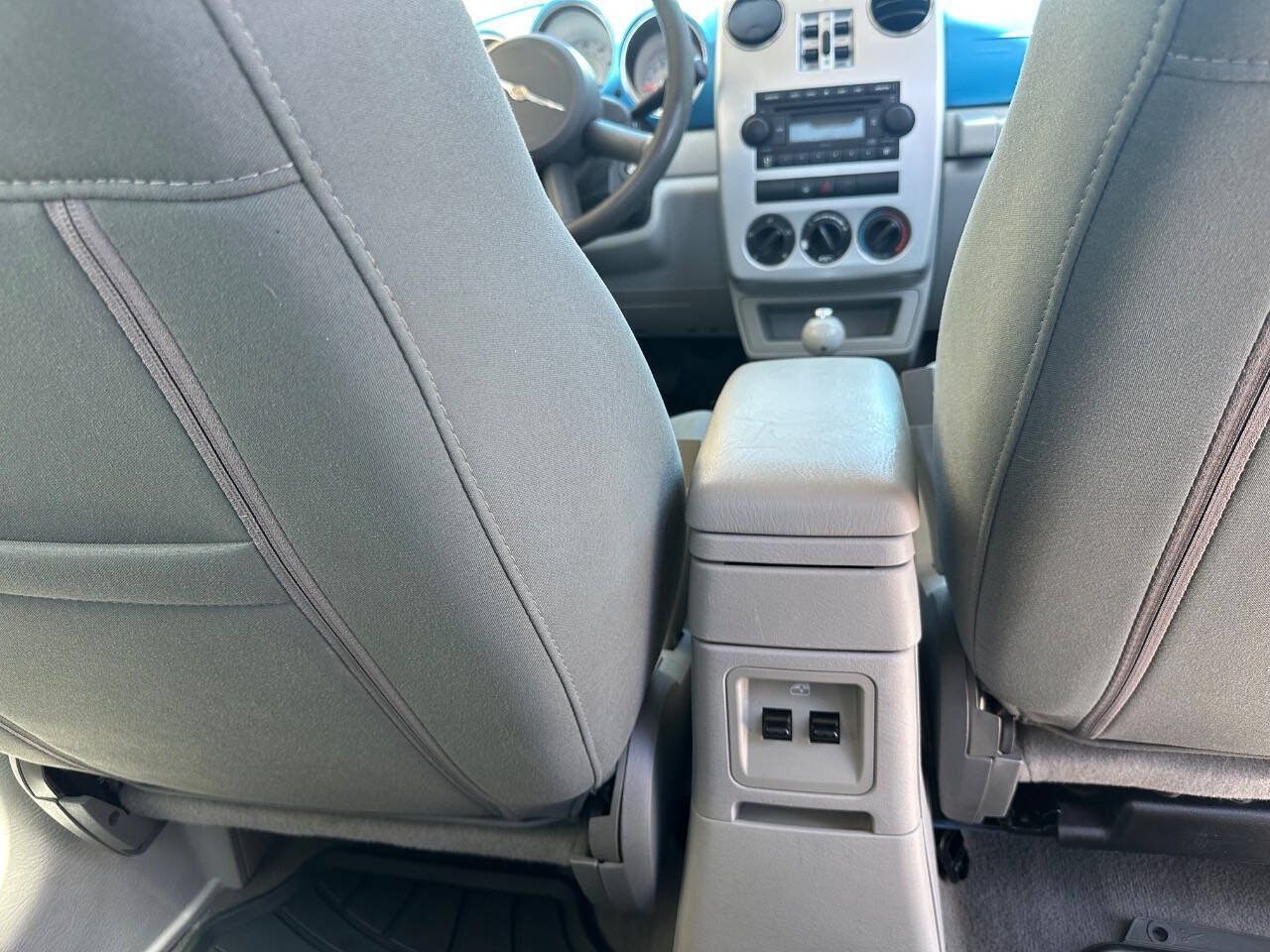Used 2008 Chrysler PT Cruiser FWD image 10