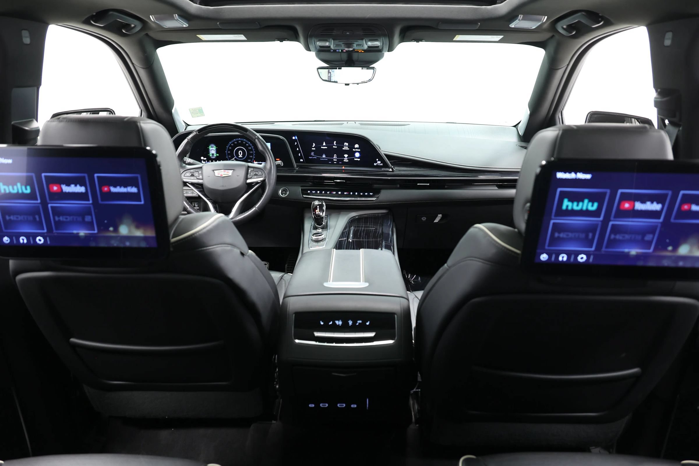 Used 2023 Cadillac Escalade ESV Sport w/ LPO, ONYX Package AWD/4WD image 25