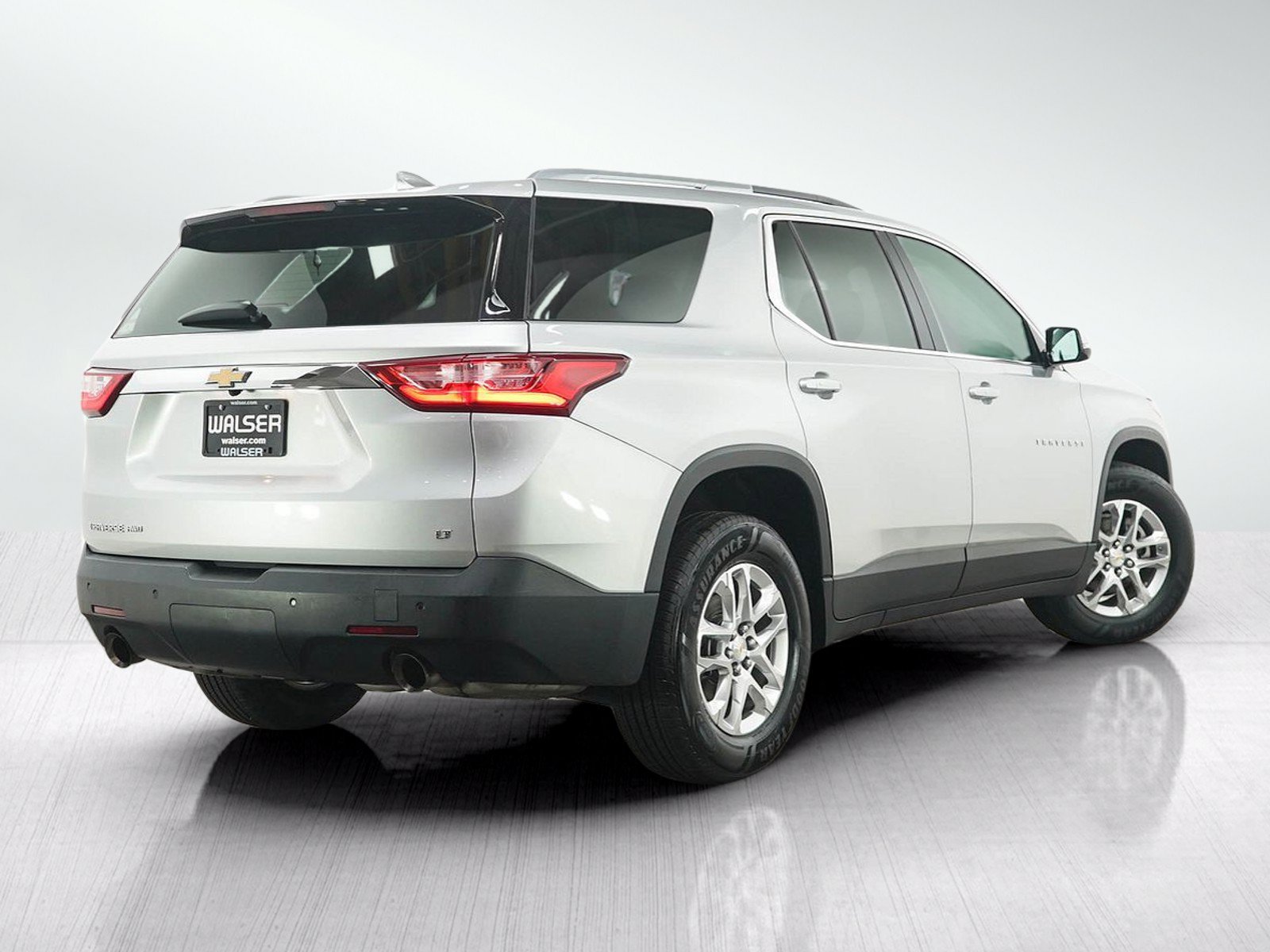 Used 2018 Chevrolet Traverse LT w/ LPO, Floor Liner Package AWD/4WD image 5