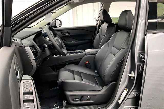 New 2025 Nissan Rogue SL image 9