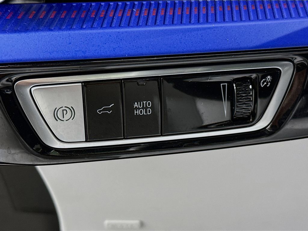 Used 2025 Cadillac Optiq Sport 1 image 10