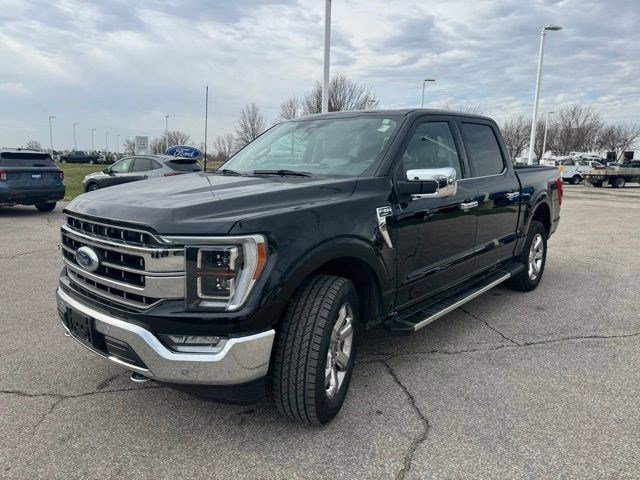 Certified 2022 Ford F150 Lariat w/ Equipment Group 502A High image 3