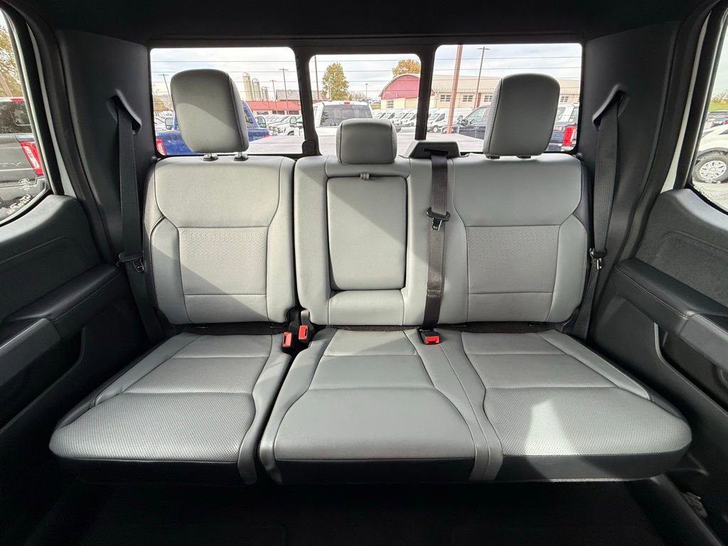 Used 2023 Ford F150 Lightning Lariat image 27