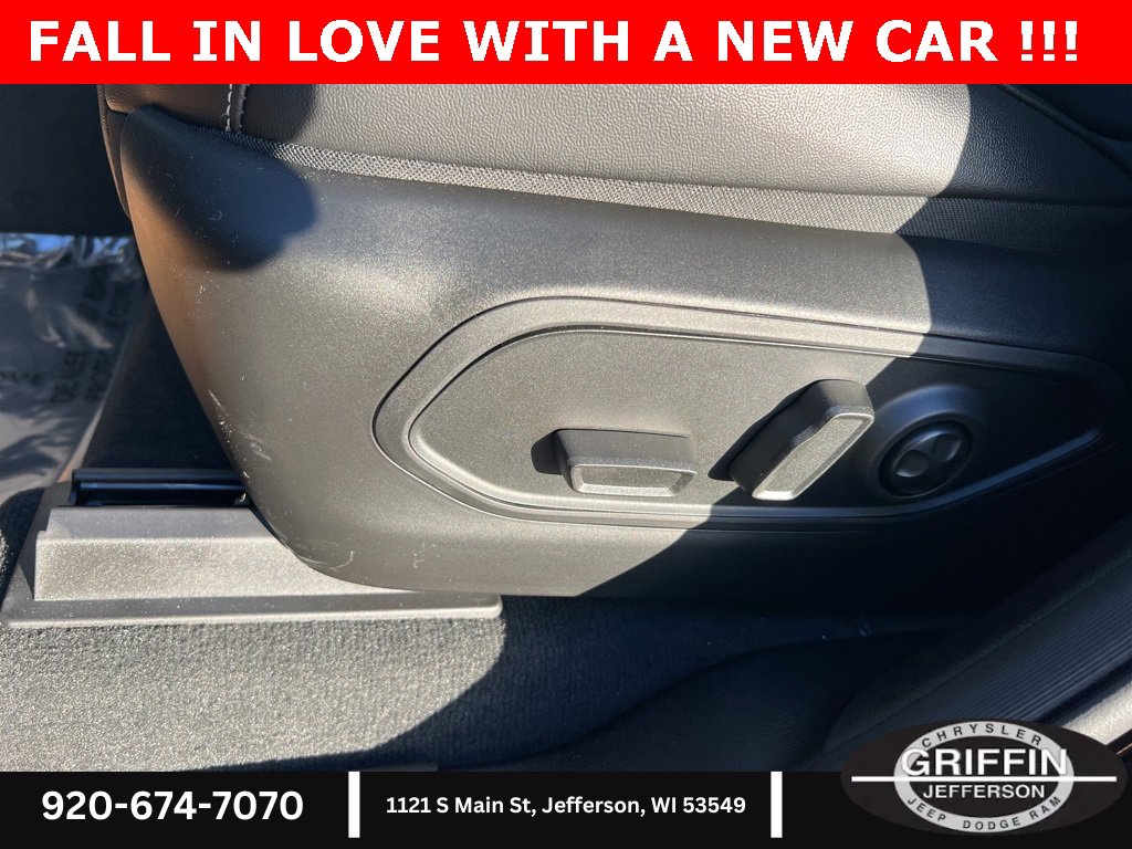 New 2025 Jeep Grand Cherokee Limited w/ Luxury Tech Group II image 19