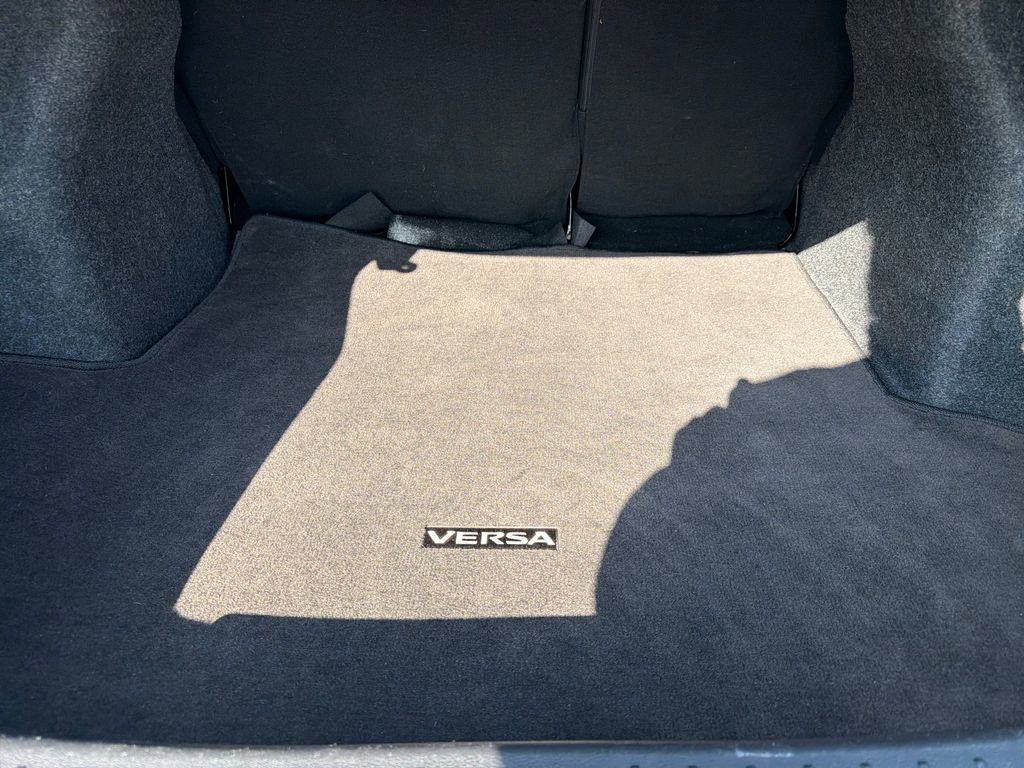 Used 2024 Nissan Versa SR w/ Trunk Package image 10