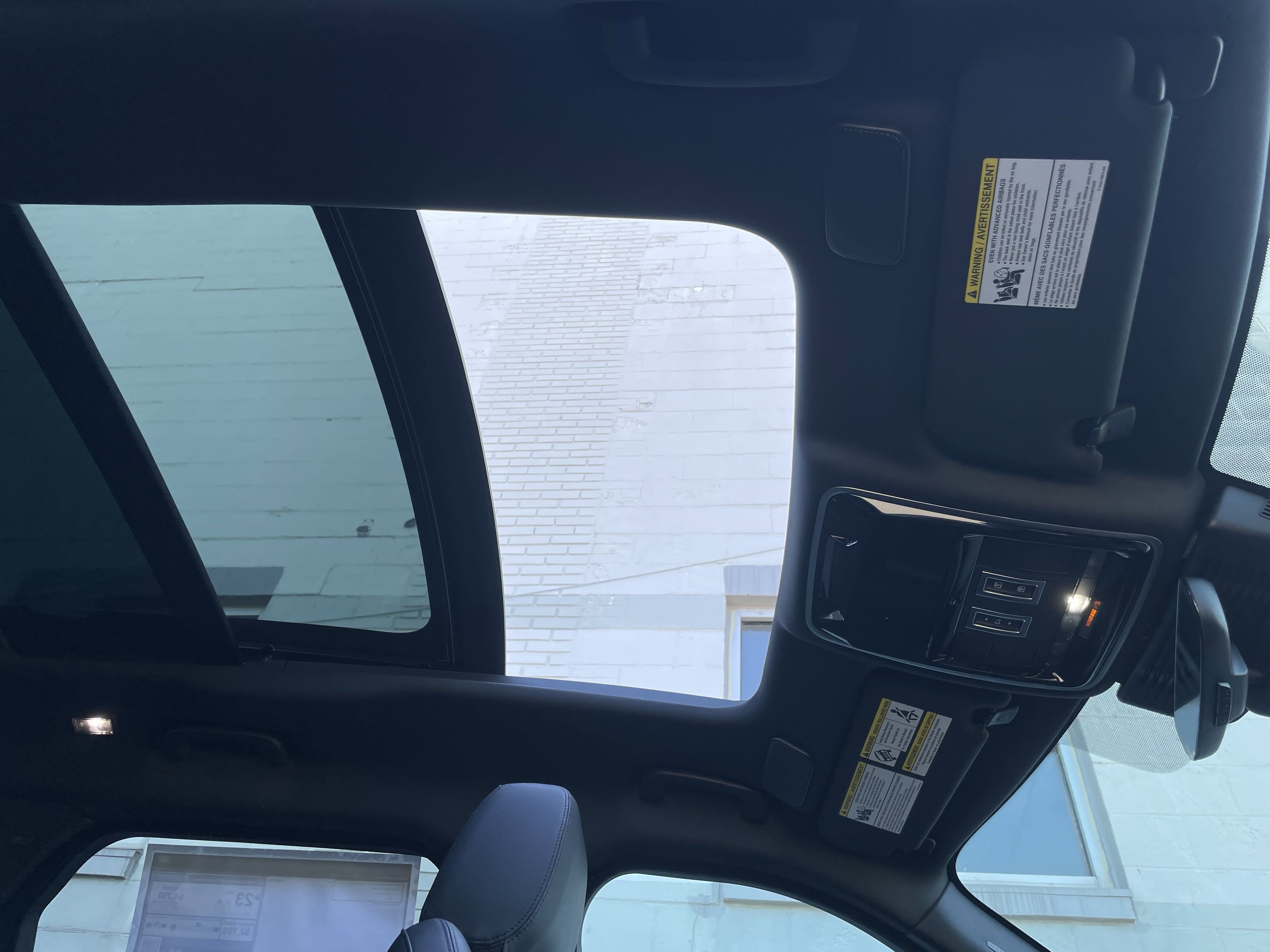 New 2026 Land Rover Range Rover Velar Dynamic SE image 17