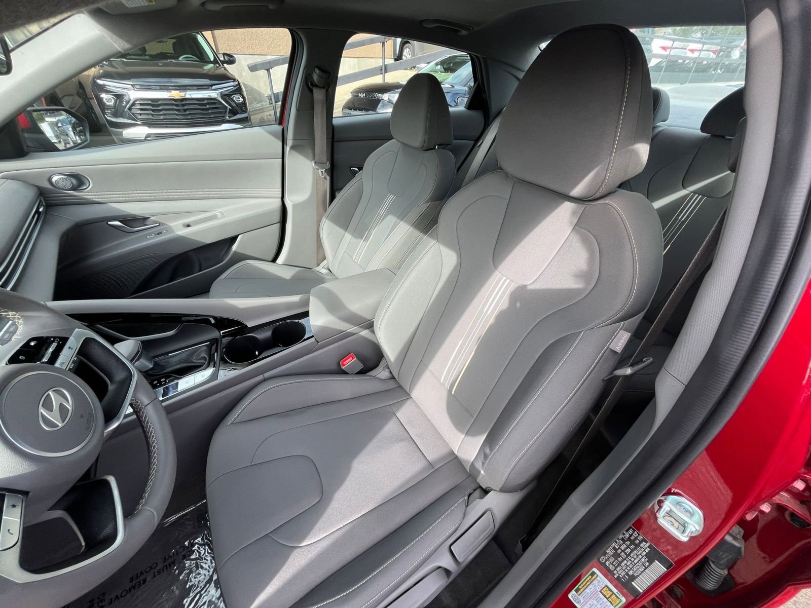 Used 2025 Hyundai Elantra SEL FWD image 39