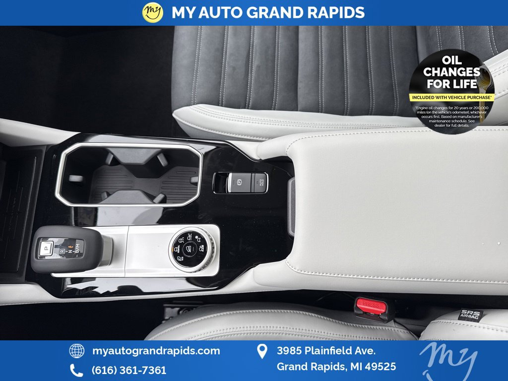 Used 2026 Mitsubishi Outlander SE AWD/4WD image 25