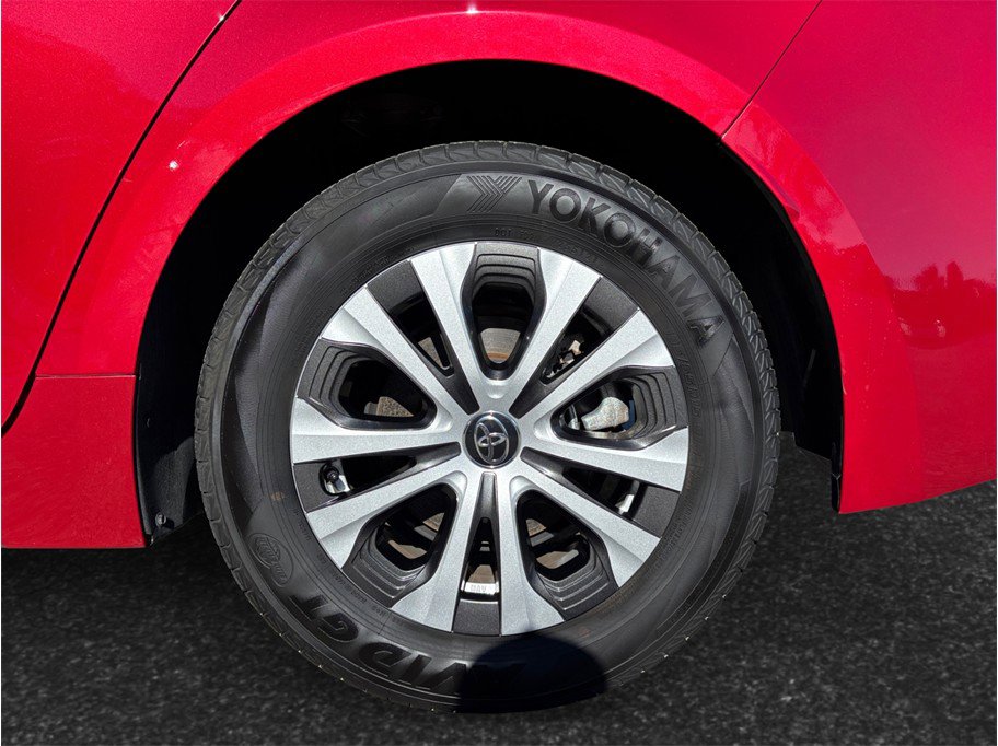 Used 2020 Toyota Corolla LE FWD image 14