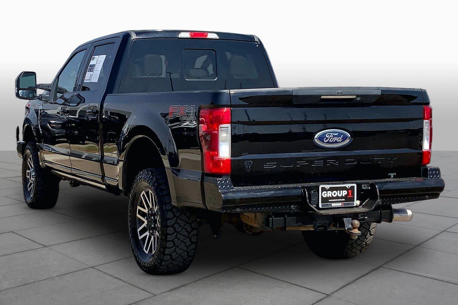 Used 2018 Ford F250 Lariat w/ Lariat Ultimate Package AWD/4WD image 12