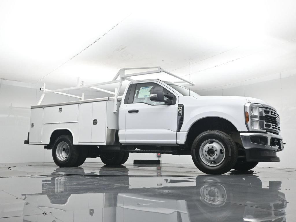 New 2026 Ford F350 XL w/ XL Chrome Package AWD/4WD image 3