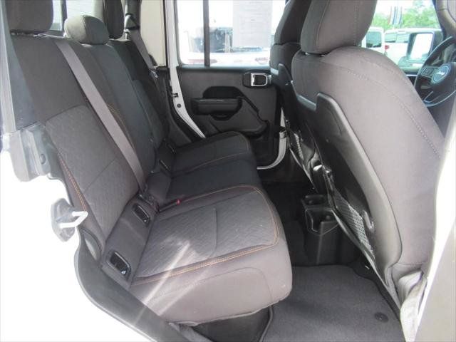 Certified 2024 Jeep Gladiator Mojave w/ Safety Group AWD/4WD image 38