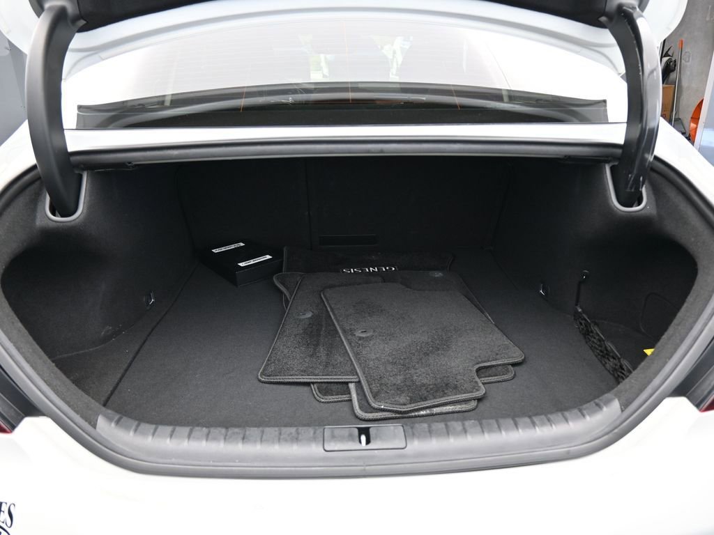 Used 2023 Genesis G70 3.3T w/ Sport Advanced Package image 40