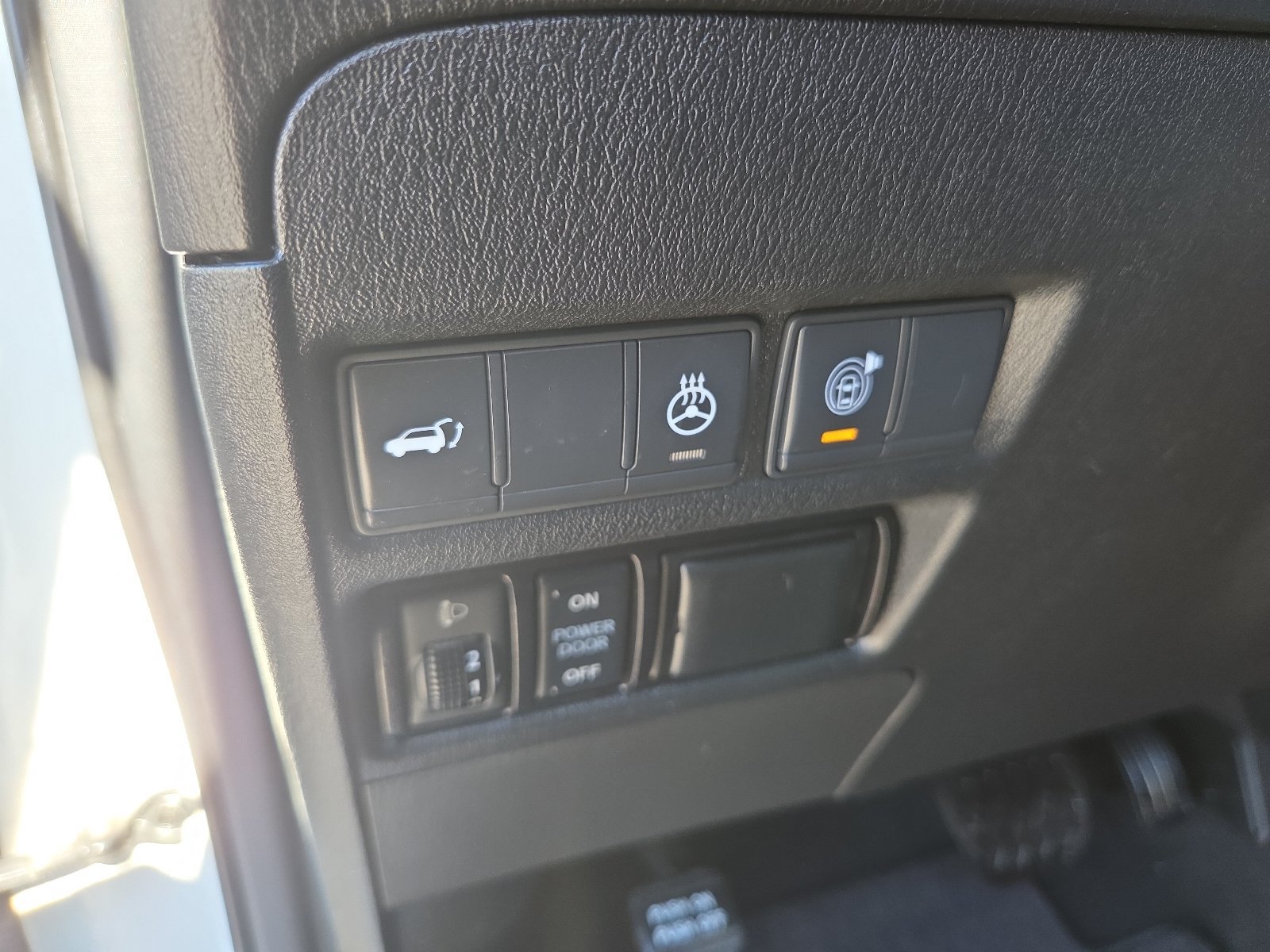 Used 2018 Nissan Armada Platinum w/ Captain Seat Package RWD image 11