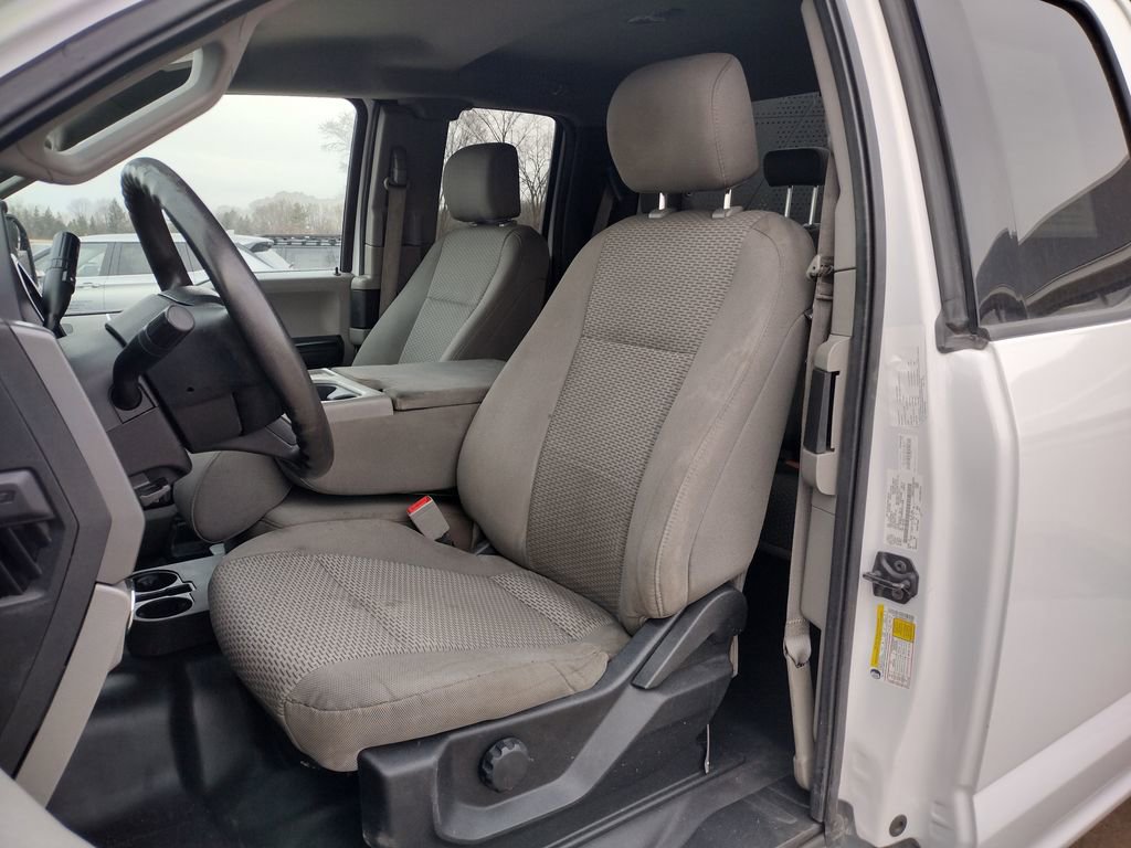Used 2019 Ford F150 XLT w/ Trailer Tow Package image 2