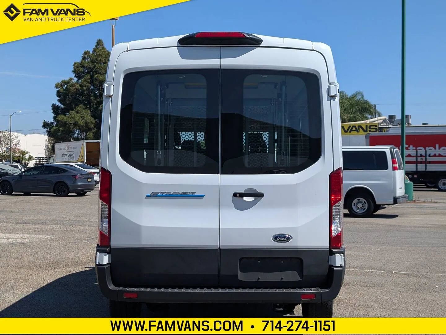 Used 2023 Ford E-Transit Medium Roof RWD image 8