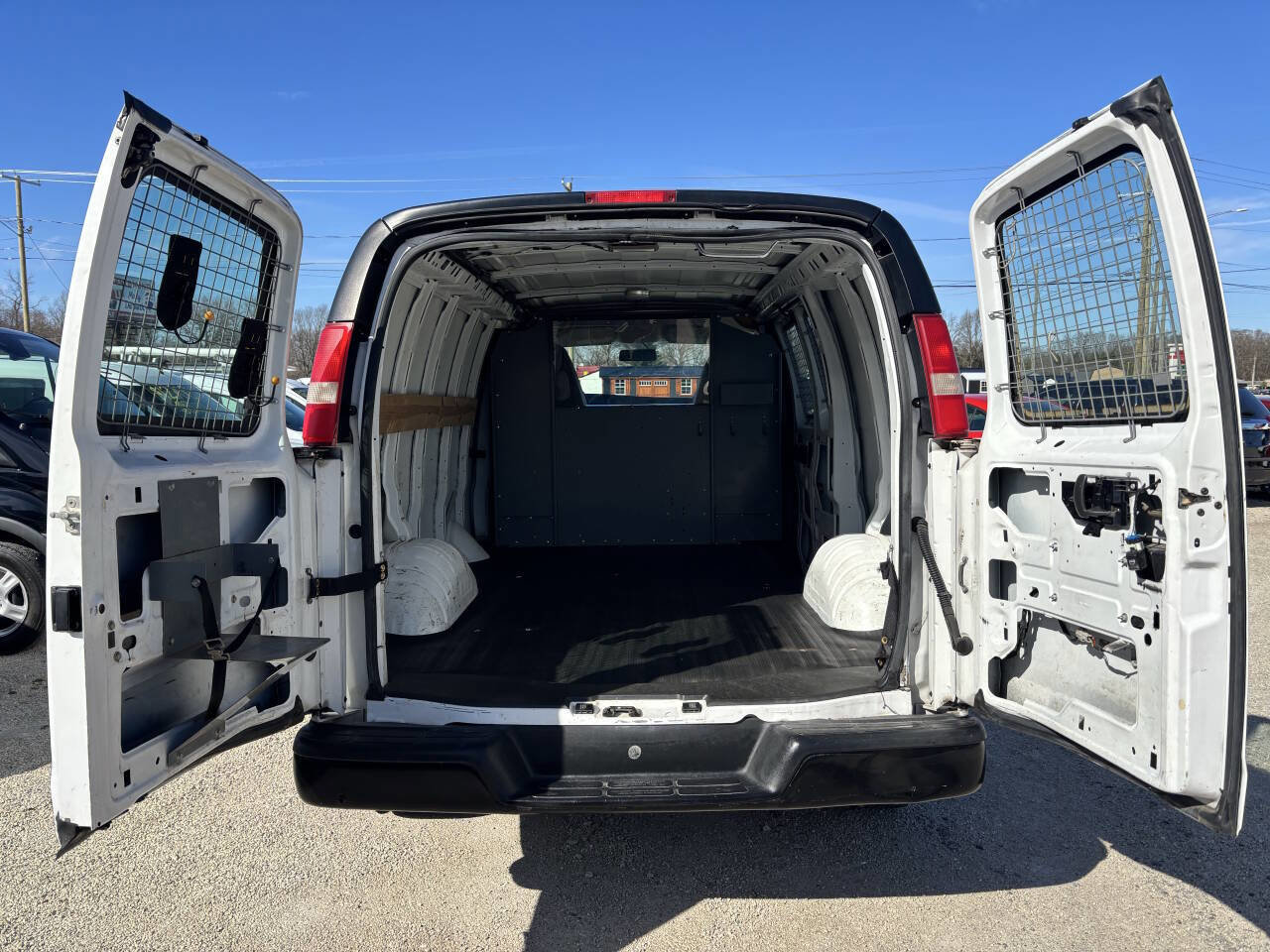 Used 2013 Chevrolet Express 2500 2500 3dr Cargo Van w/ 1WT image 7