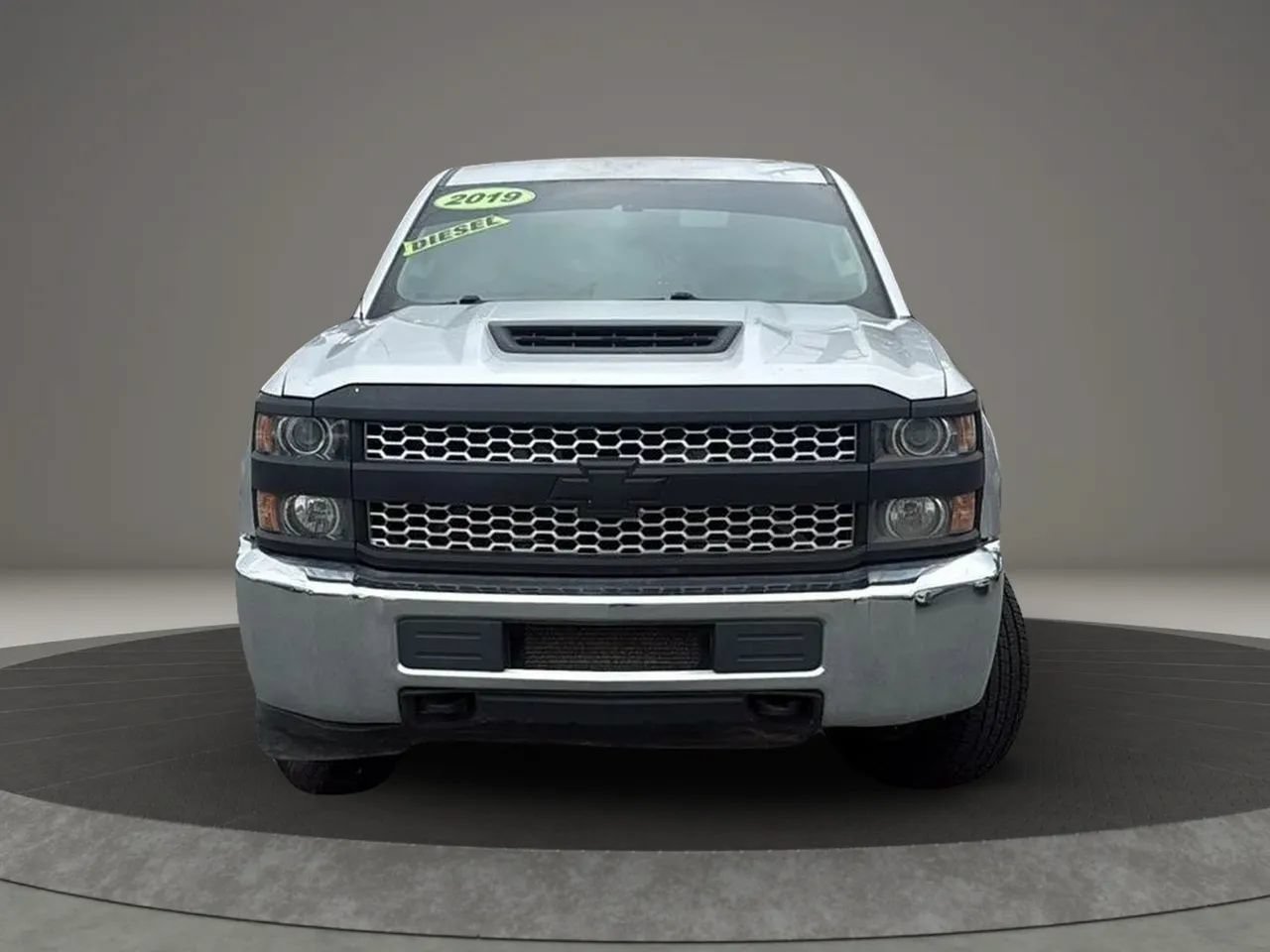 Used 2019 Chevrolet Silverado 2500 W/T RWD image 2