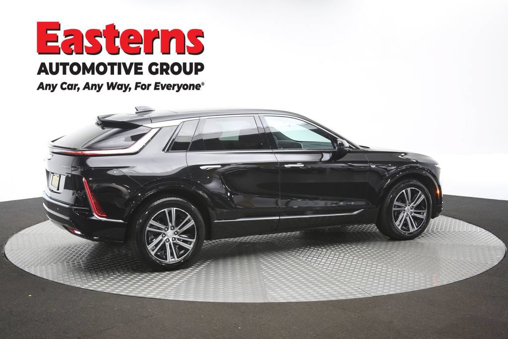 Used 2025 Cadillac Lyriq Luxury AWD/4WD image 44