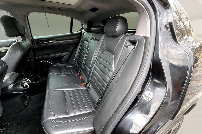 Used 2019 Alfa Romeo Stelvio Ti Lusso w/ Quick Order Package 22X Lusso image 25