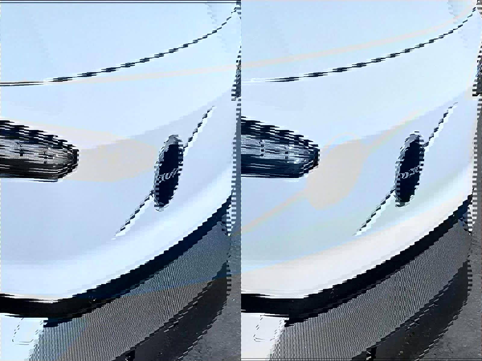 New 2026 Volvo EX30 Plus w/ Protection Package Premier image 34