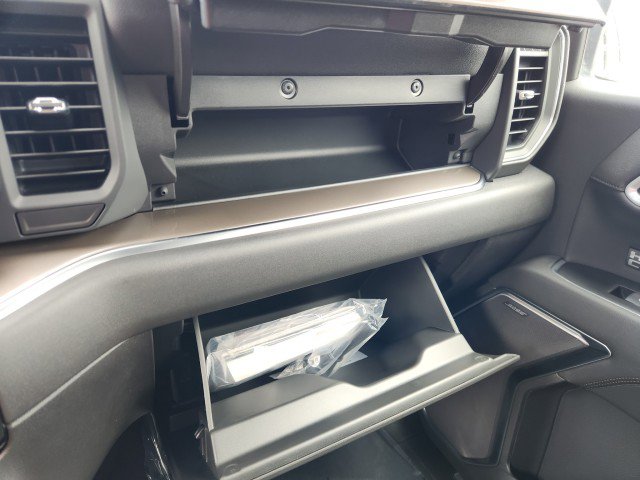 Used 2022 Chevrolet Silverado 1500 High Country w/ Z71 Off-Road Package image 52