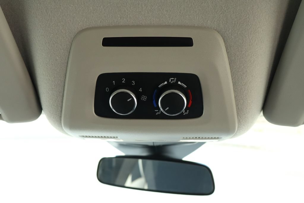 Used 2025 Ford Transit 350 XLT RWD image 28