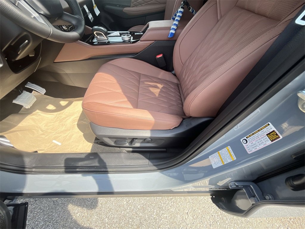 New 2025 Mitsubishi Outlander SEL image 12