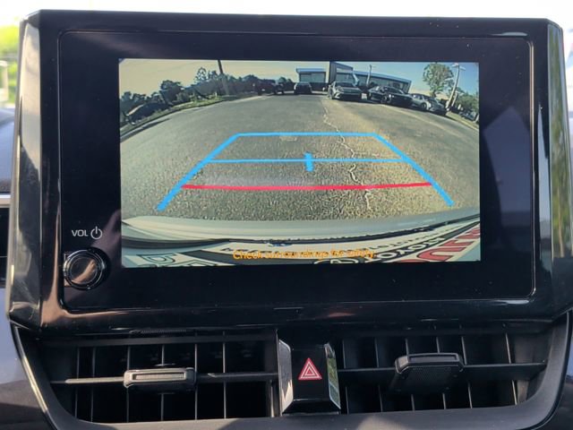 Used 2025 Toyota Corolla LE FWD image 21