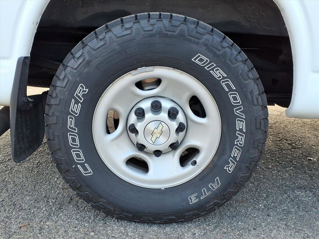 Used 2020 Chevrolet Express 2500 Extended w/ Enhanced Convenience Package RWD image 8